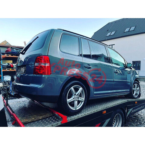 Veškeré náhradní díly VW Touran r.v. 2005 BKC GQN LA7X