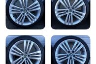 Škoda kola 225/40/R18 7,5Jx18H2 ET46 2ks letní 4,93 mm 2ks letní 3,85 mm 3T0601025T 3T0601025HE