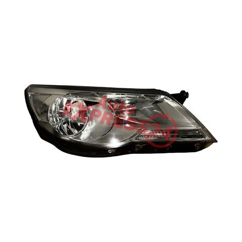 VW Tiguan 5N r.v. 2010 pravé přední světlo halogen 5N1941032AB