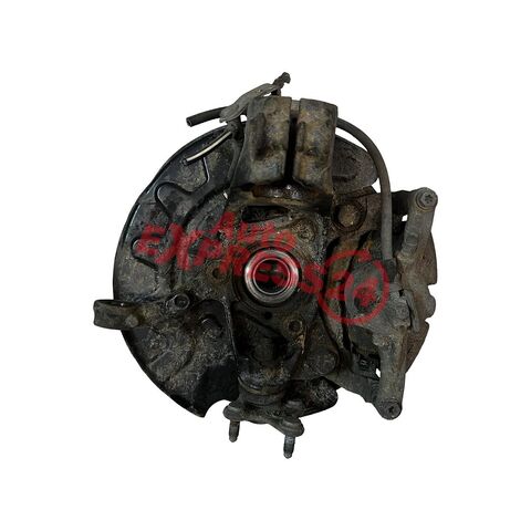 VW Caddy 5K skříňový vůz r.v. 2023 levá přední těhlice