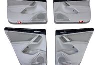 ‼️ Tiguan 5N Allspace 2021, sedacky + tapce‼️ oprava sedačky 1500,- + airbag 2400,- ‼️ zadní pravý tapec - chybející malé plast. lišty okolo madla a kliky + ulomené držáky ozdobné lišty