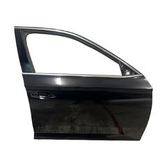 Škoda Superb 3 facelift kombi r.v. 2020 černá metalíza kód barvy LF9R 9910 1Z1Z pravé přední dveře