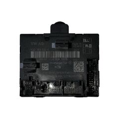 VW Touran 5T r.v. 2016 řídící jednotka dveří 5Q0959593E 5Q0959593B