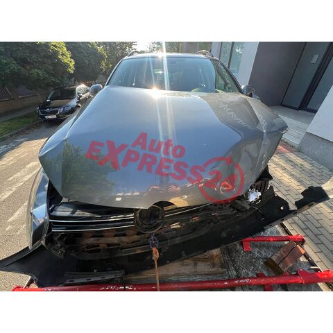 Vůz na náhradní díly VW Golf 6 kombi r.v. 2012 CAYC LHW LD7X