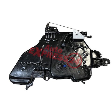 Audi Q3 8U nádrž AdBlue 5N0131877C 5Q0131969C