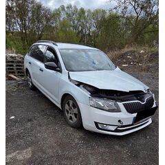 Vůz na náhradní díly Škoda Octavia 3 kombi 2014 CLHA MWW LS9R