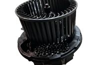 VW Passat B6 kombi r.v. 2008 ventilátor topení 3C1820015J 3C0907521B