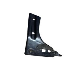 VW Passat B8 kombi r.v. 2015 levý držák blatníku 3G0821141