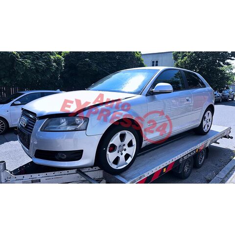 Vůz na náhradní díly Audi A3 8P 2009 BSE JHT LX7W