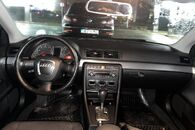 Veškeré náhradní díly Audi A4 B7 8E Avant 2007 BRE JZT LY9B