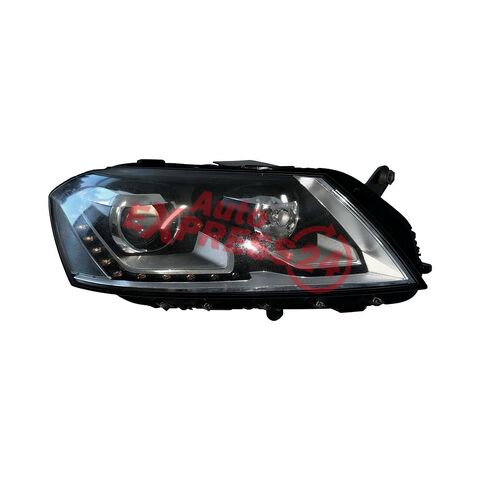 VW Passat B7 Alltrack kombi r.v. 2014 pravé přední světlo xenon 3AB941034 3D0941329C 8K0941597B