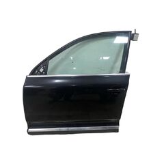 VW Touareg 7L r.v. 2010 černá metalíza kód barvy LC9Z levé přední dveře