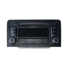 Audi A3 8P třídvéřová verze r.v. 2009 autorádio 8P0035186P