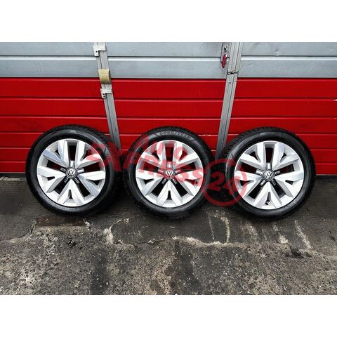VW Touran 5T 3 x kolo 205/55 R16 zimní pneu 6,06mm DOT3024 6,5Jx16H2 ET48 5TA601025A