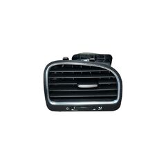 VW Golf 6 kombi r.v. 2011 pravý ofukovač 5K0819704