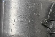 Škoda Octavia 3 sedan Laurin a Klement r.v. 2015 stříbrná metalíza barva kód barvy LA7W 9156 8E8E víko nádrže