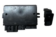 VW Passat B8 kombi r.v. 2015 tažné zařízení mechanicky otočné a elektricky vypínatelné jednotka 5Q0907383D