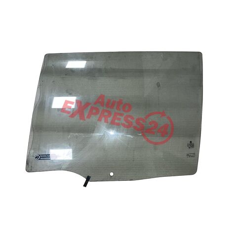 Škoda Octavia 3 facelift kombi r.v. 2019 levé zadní sklo 5E9845205C