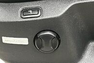 VW Golf 7 kombi r.v. 2014 sedačky