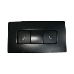 Škoda Octavia 2 facelift kombi Laurin a Klement r.v. 2011 tlačítka zadního výhřevu sedaček 1Z0863289A 3T0963106A 3T0963105A