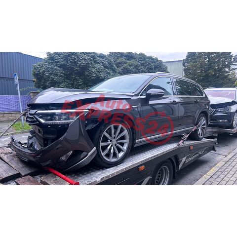 Vůz na náhradní díly VW Passat B8 kombi 2016 CUAA RCG LB8R