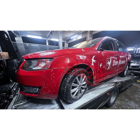 Vůz na náhradní díly Škoda octavia 3 kombi 2017 CZD RSW LF3K