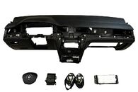 VW Passat B8 kombi r.v. 2015 černá palubní deska