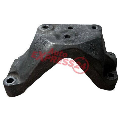 VW Caddy 5K skříňový vůz r.v. 2023 držák převodovky 3Q0199117A