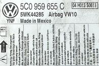 VW Golf 6 kombi r.v. 2012 černá palubní deska