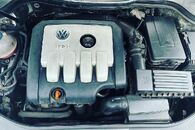 Veškeré náhradní díly VW Passat B6 kombi 2006 BKP HDV LA7W