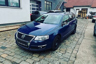 Veškeré náhradní díly VW Passat B6 kombi 2009 CBAB KNP LA5E
