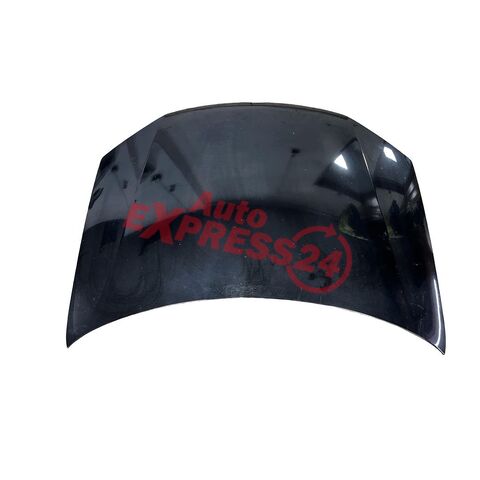 VW Golf 5 hatchback r.v. 2007 černá metalíza kód barvy LC9Z kapota