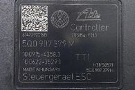 Škoda Octavia 3 sedan Laurin a Klement r.v. 2015 řídící jednotka ABS 5Q0907379M 5Q0614517L