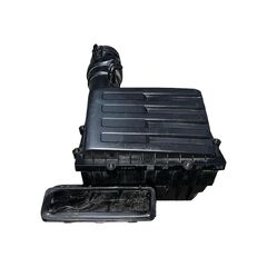 Škoda Superb 3 sedan r.v. 2018 filtrbox 5Q0129607AA 5Q0129601AC