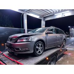 Vůz na náhradní díly VW Passat B7 kombi 2011 CFFB LNZ LA8X