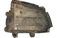 Škoda Superb 3 facelift kombi r.v. 2020 levý kryt podvozku 3V0825205A