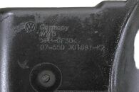 VW Golf 7 kombi r.v. 2015 stříbrná metalíza kód barvy LA7W víko palivové nádrže 5G9809909