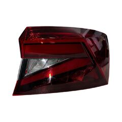 Škoda Fabia 4 hatchback r.v. 2025 pravé zadní vnější světlo LED 6VE945208