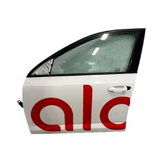 Škoda Octavia 3 kombi r.v. 2016 bílá barva kód barvy LF9E 1026 9P9P levé přední dveře