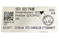 Škoda Octavia 3 facelift kombi r.v. 2018 benzínové budíky 5E0920743E