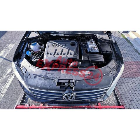 Vůz na náhradní díly VW Passat B7 kombi 2012 CFFB NJK LC9X