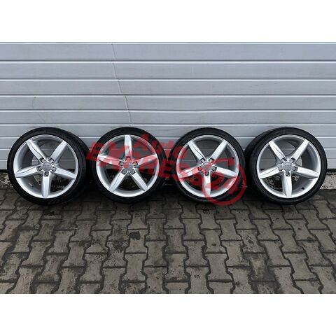 Audi kola 225/40/R18 8Jx18H2 ET47 2 ks letní 4,47 mm 2ks letní 4,36 mm 8K0601025CD