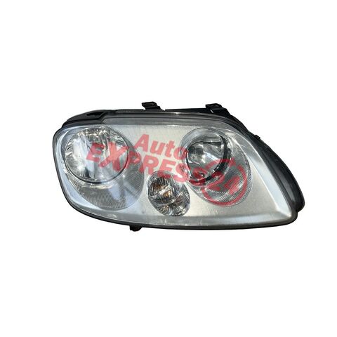 VW Caddy 2K kombi r.v. 2004 pravé přední světlo halogen 2K0941006B