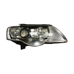 VW Passat B6 kombi r.v. 2006 pravé přední světlo xenon 3C0941754G