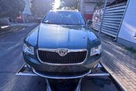 Vůz na náhradní díly Škoda Superb 2 kombi 2013 CFGB PBE LF6Q