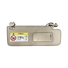 Škoda Superb 3 facelift kombi r.v. 2020 pravá sluneční clona