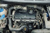 Vůz na náhradní díly VW Touran 1T1 r.v. 2005 BKC GQN LA7W