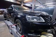 Vůz na náhradní díly VW Passat B7 kombi 2012 CFGB PBE LC9X