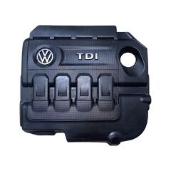 Škoda Octavia 3 kombi r.v. 2014 horní kryt motoru 04L103954Q