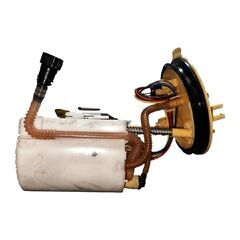 VW Passat B8 kombi r.v. 2015 palivové čerpadlo nádrže 3Q0919050